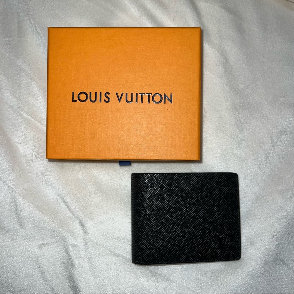 NWB Louis Vuitton Men’s Wallet - LV Bifold Multiple Wallet Black Taiga Leather